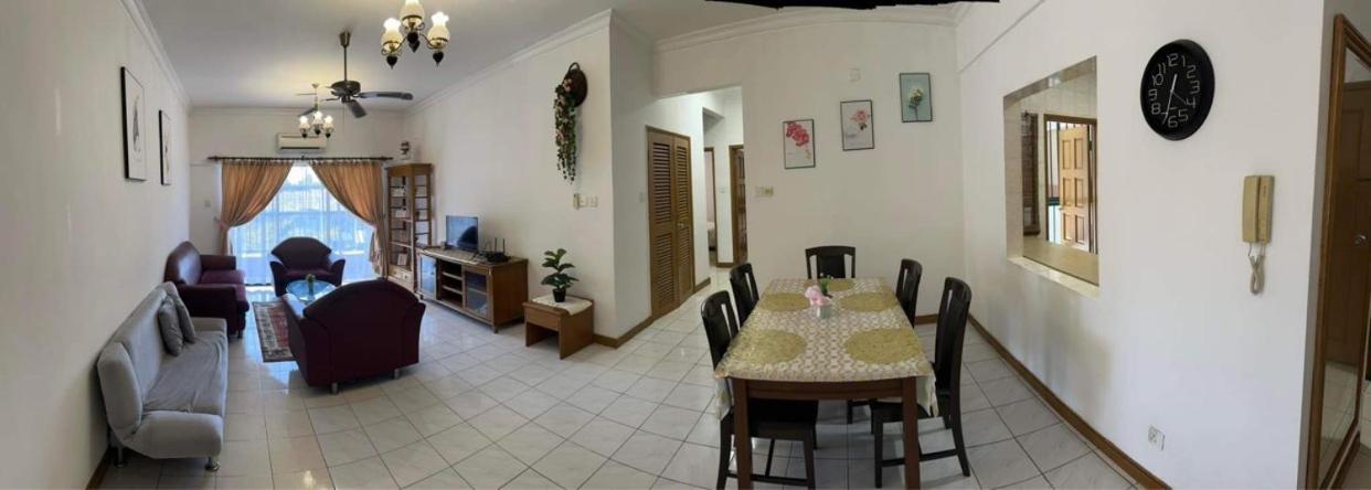 Apartment Marina Court C04